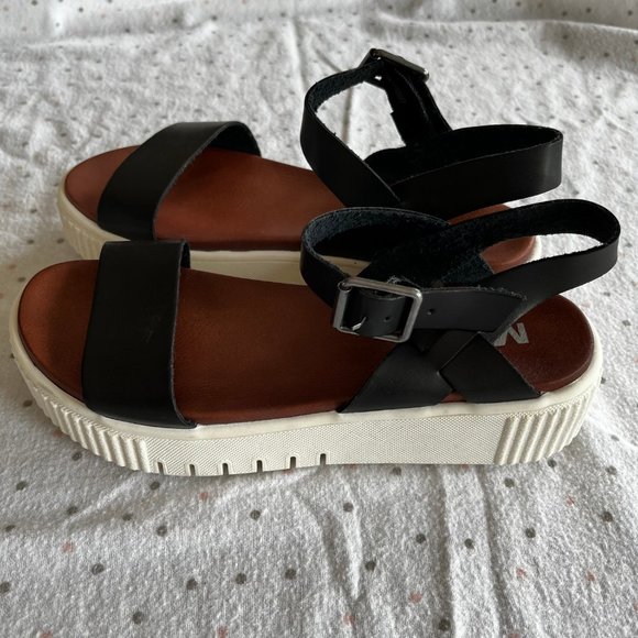 MIA Shoes - MIA chunky open toe platform sandals